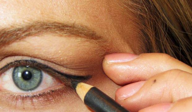 Comment teinter l'eye-liner: règles de base et caractéristiques
