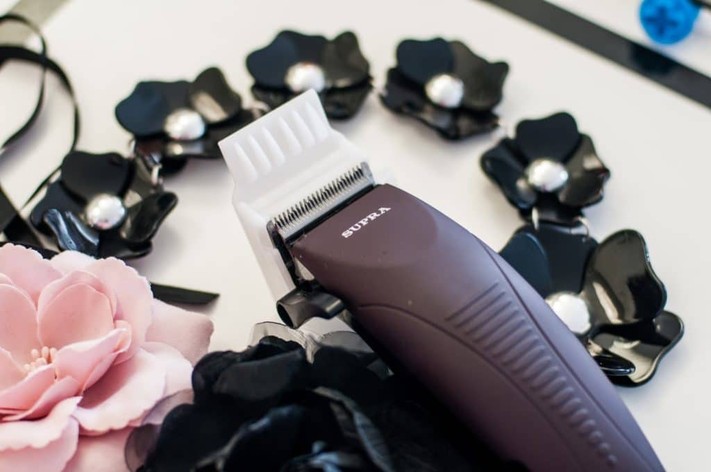 Le polissage des cheveux est une procédure miracle
