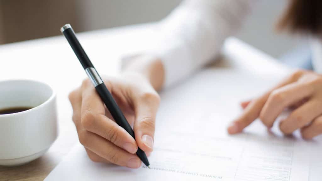 Quelles faiblesses peuvent être indiquées dans le CV?